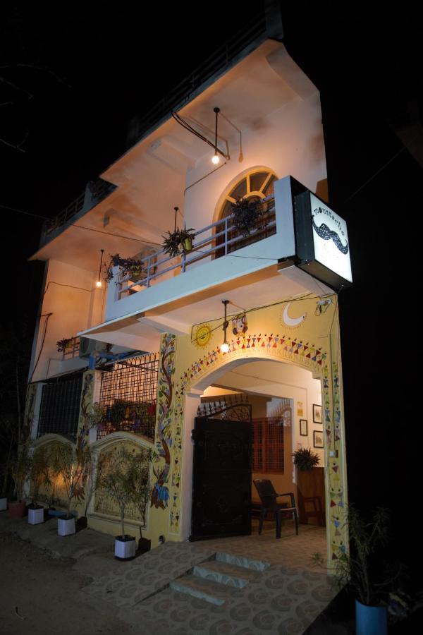 Moustache Khajuraho Hostel Ngoại thất bức ảnh